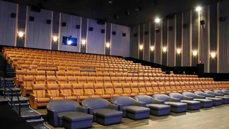 Portage 16 IMAX & RPX